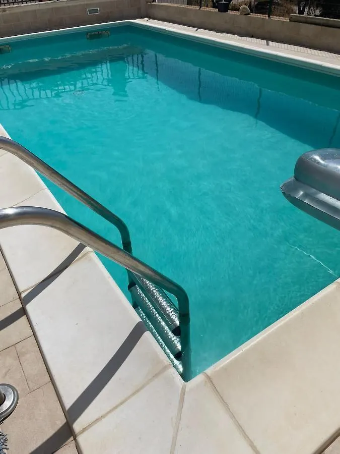 Home 65 Seafront With Private Pool