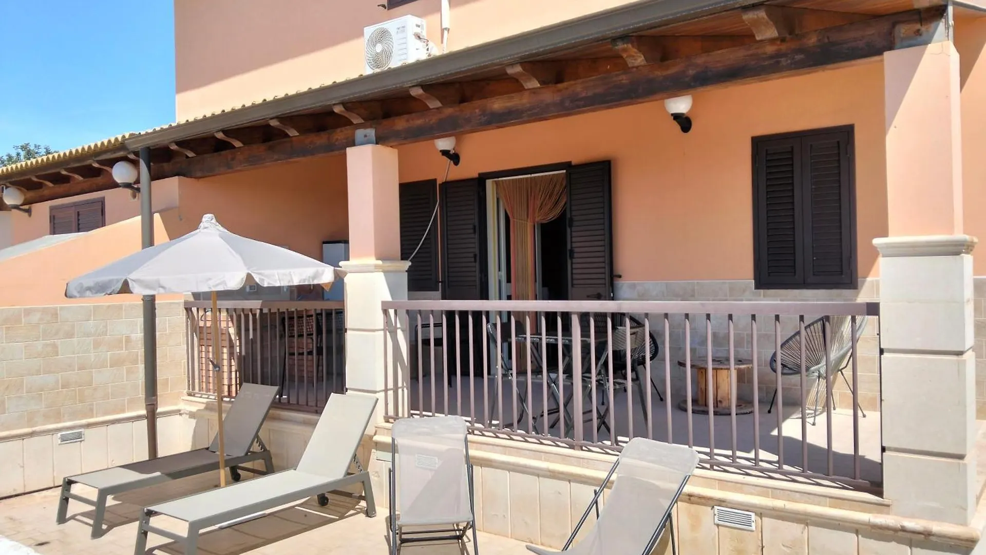 빌라 Home 65 Seafront With Private Pool